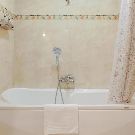 Maison d'hôtes Modern & Cozy In Rome, 2br, Wifi Ac *