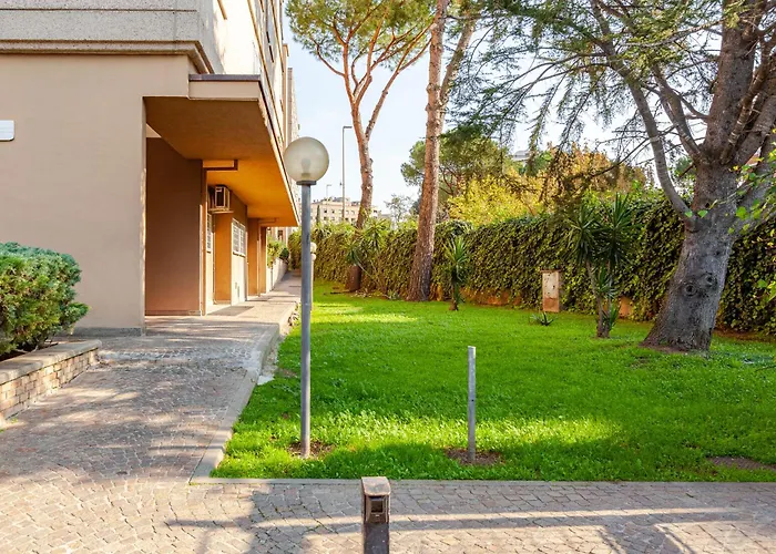 Modern & Cozy Double Rooms, Private Bath Wifi Ac Rom